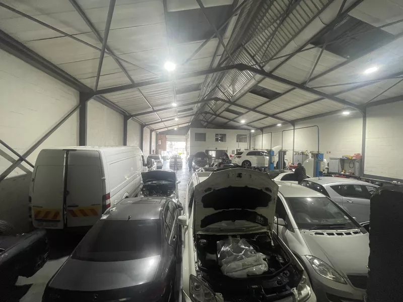 650 m² Industrial to let in Ottery, 12 Harris Drive (photo 8)