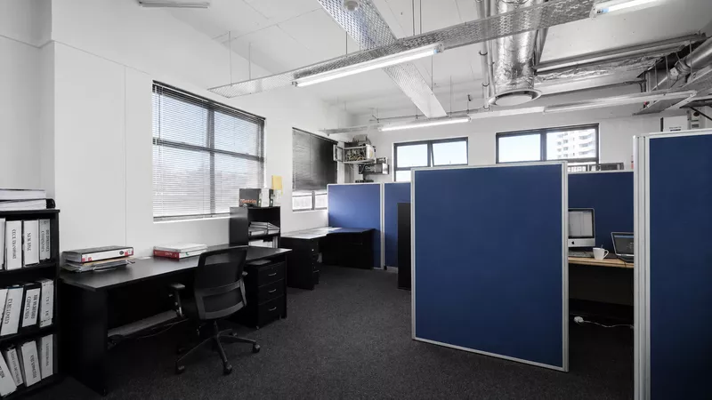 214 m² Office for sale in Colosseum (photo 21)