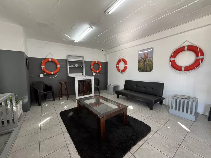 202 m² Industrial to let in Airport Industrial, Airport Business Park (photo 11)