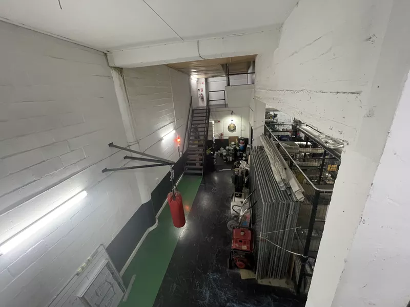 380 m² Industrial to let in Ottery, Ottery Park (photo 9)