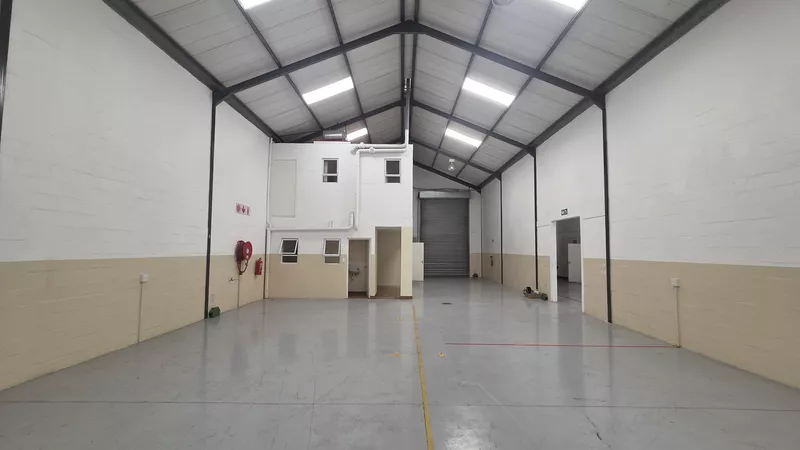 518 m² Industrial to let in Strand, Meerlust Industrial Park (photo 22)