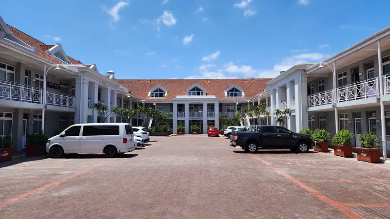 560 m² Office to let in Century Square, Century Square - Block F (photo 6)