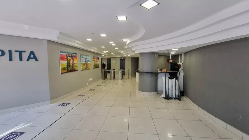 4 380 m² Office to let in Cape Town City Centre/CBD, Union Castle (photo 5)