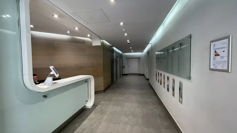534 m² Office to let in Cape Town City Centre/CBD, 19 Louis Gradner (photo 2)