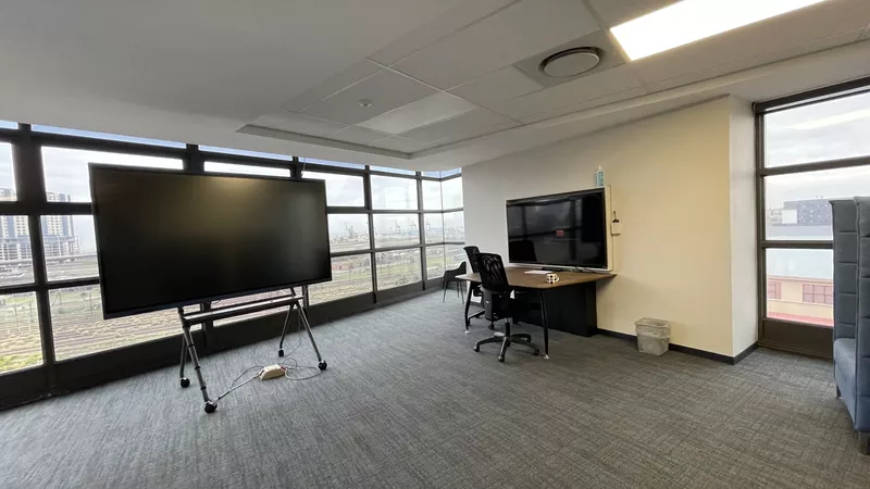 704 m² Office to let in Woodstock, The District (photo 21)