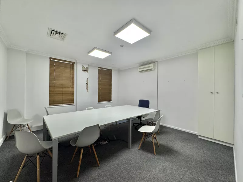 3 225 m² Office for sale in Cape Town, Mill House (photo 19)