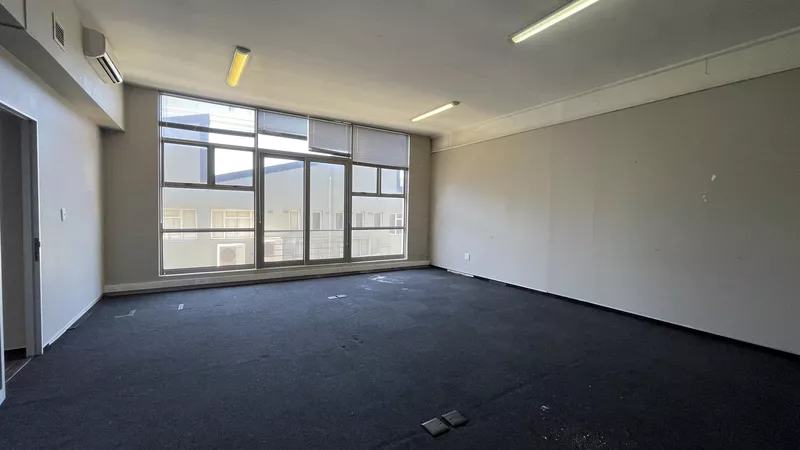 343 m² Office to let in Salt River, Upper East Side (photo 13)