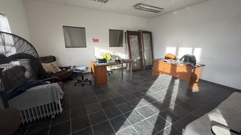 1 099 m² Industrial to let in Stikland Industrial, Santos Park, Stikland (photo 21)