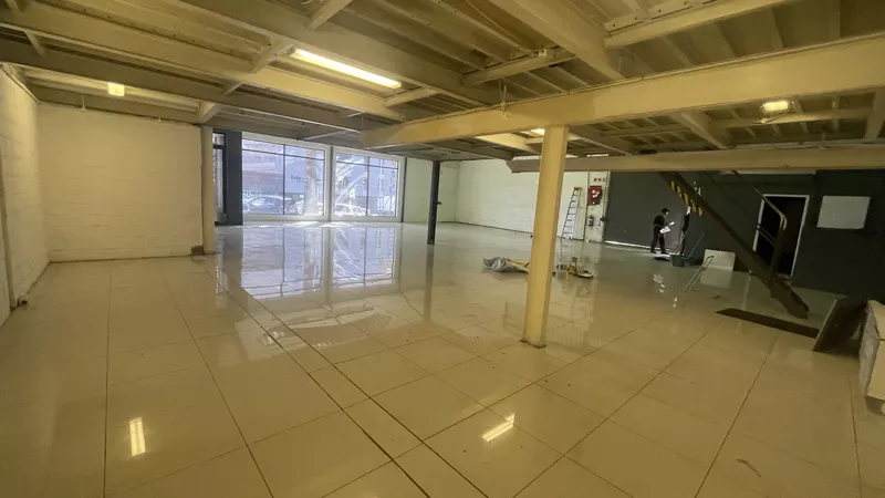 394 m² Industrial to let in Salt River, 33 Salt River Road (photo 10)