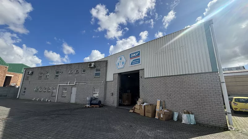 1 000 m² Industrial to let in Stikland Industrial, 27 Palmiet (photo 1)