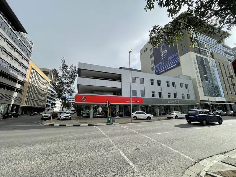 2 402 m² Office to let in Cape Town City Centre/CBD, Amber Place (photo 3)