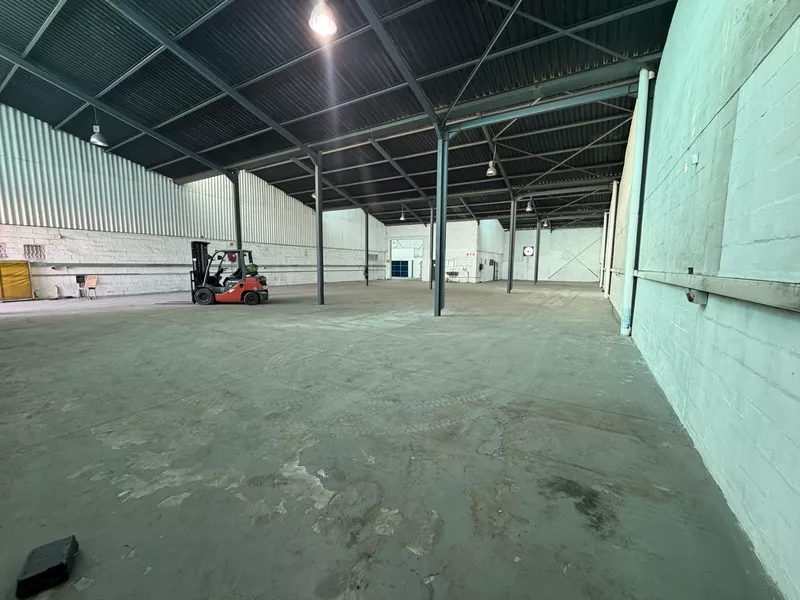 1 350 m² Industrial for sale in Blackheath, 27 Anfield Road (photo 5)