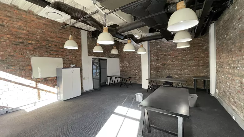 883 m² Office to let in Cape Town City Centre/CBD, 30 Keerom Street (photo 17)