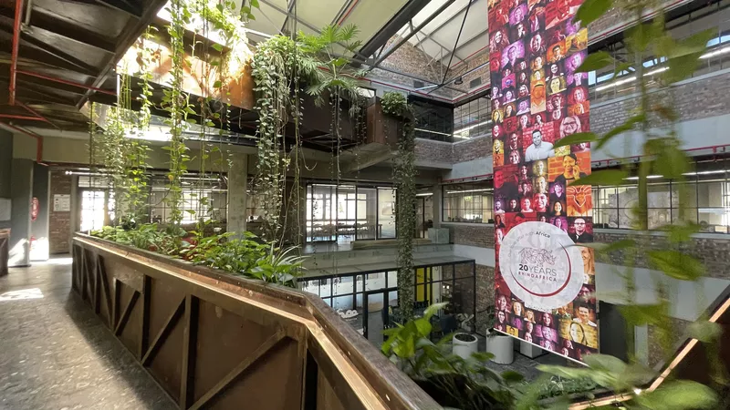 203 m² Office to let in Woodstock, Rhino Building (photo 4)