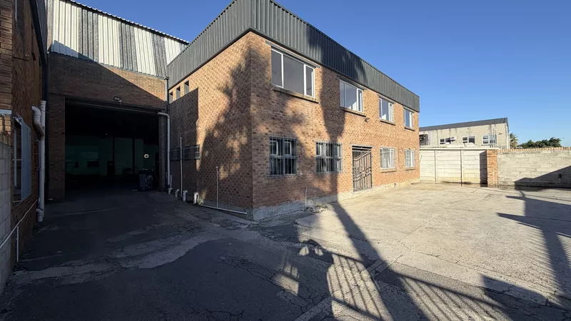 1 350 m² Industrial for sale in Blackheath, 27 Anfield Road (photo 26)