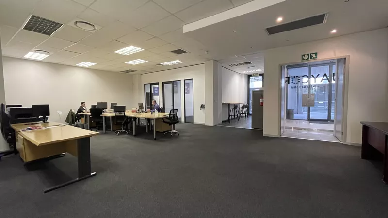 494 m² Office to let in Woodstock, The Boulevard (photo 18)