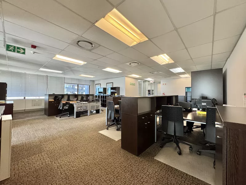 542 m² Office to let in Cape Town City Centre/CBD, 2 Long Street (photo 27)