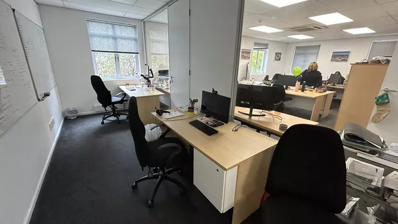 490 m² Office to let in Westlake, Silverwood Close, Steenberg Office Park (photo 17)
