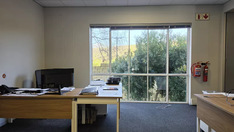 479 m² Office to let in Vineyard Office Estate, Vineyards Office Estate - Regent House (photo 15)