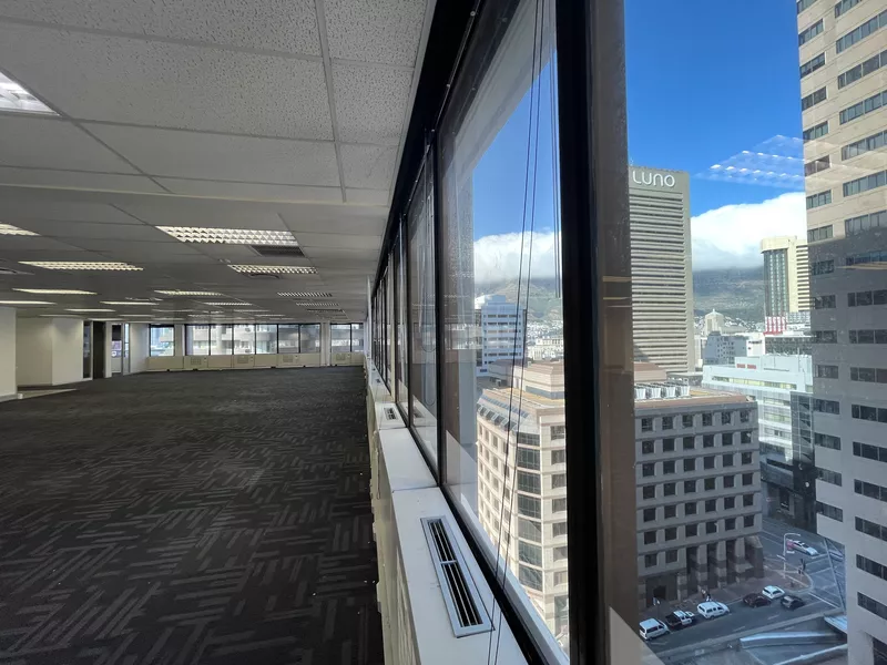498 m² Office to let in Cape Town City Centre/CBD, 2 Long Street (photo 14)