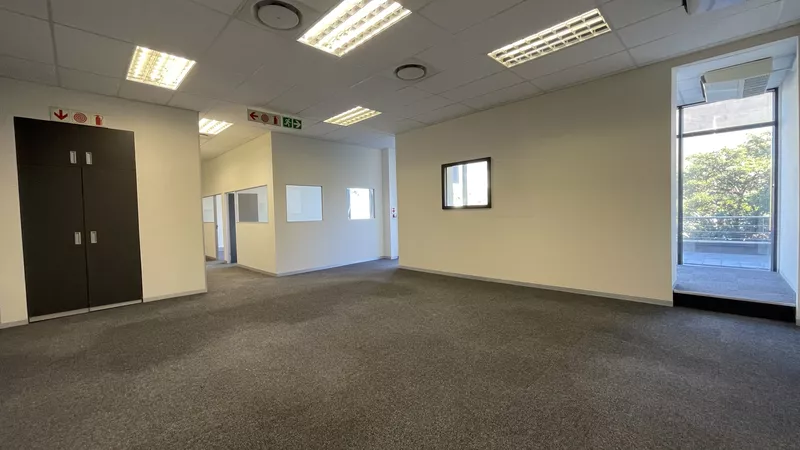 646 m² Office to let in Woodstock, The Boulevard (photo 31)