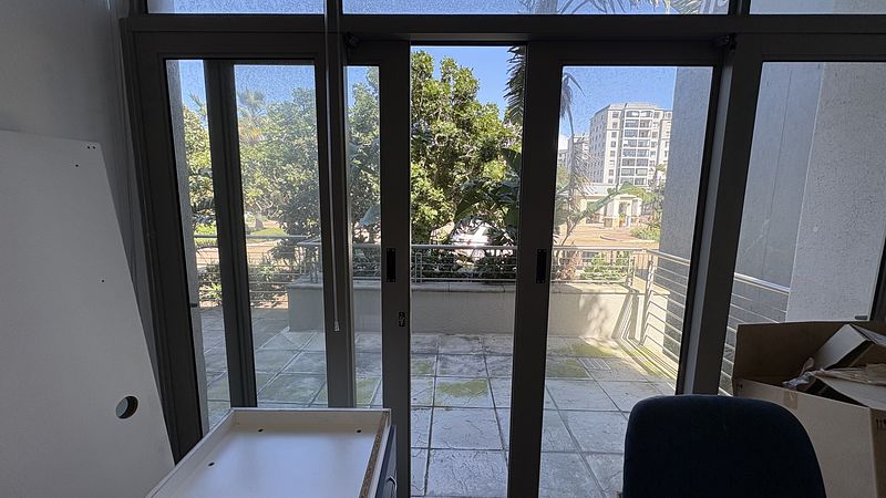124 m² Office to let in Century City, Eaton House (photo 23)