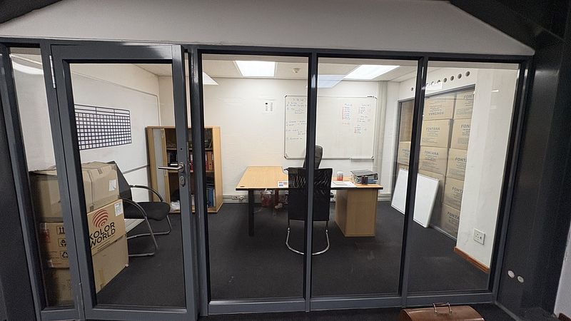 413 m² Office to let in Paarl, Urban Growth Park (photo 9)