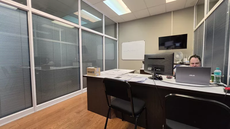647 m² Office to let in Century City, 5 Edison Way - Century Gate (photo 53)