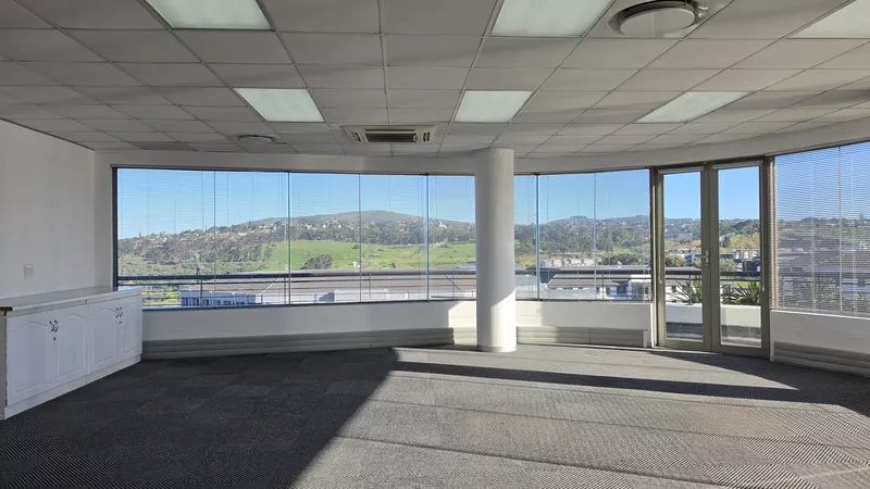 562 m² Office to let in Tyger Valley, Bloemhof (photo 22)