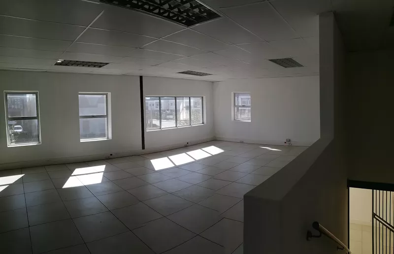 646 m² Industrial to let in Rivergate Business Park, 1 Columbus Cresent (photo 14)
