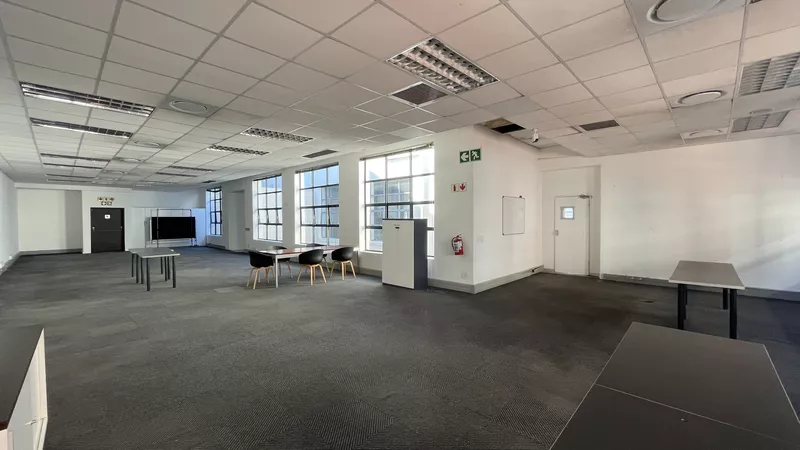 903 m² Office to let in Cape Town City Centre/CBD, 30 Keerom Street (photo 15)