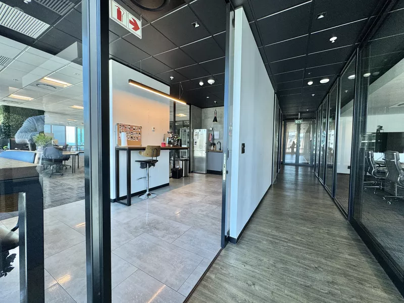 437 m² Office to let in Waterfront, V & A Waterfront Helistop (photo 21)