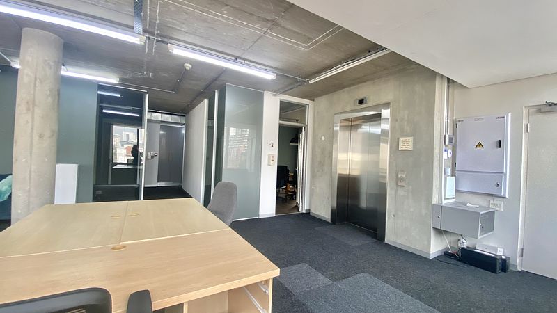 180 m² Office to let in De Waterkant, 22 Somerset Road (photo 20)