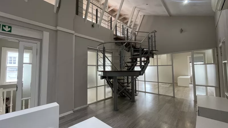 232 m² Office to let in Cape Town City Centre/CBD, 29 Loop Street (photo 4)