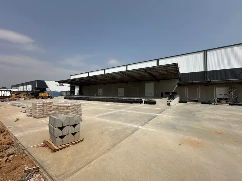 7 282 m² Property to let in Meadowdale, Jet Park I-C (photo 2)