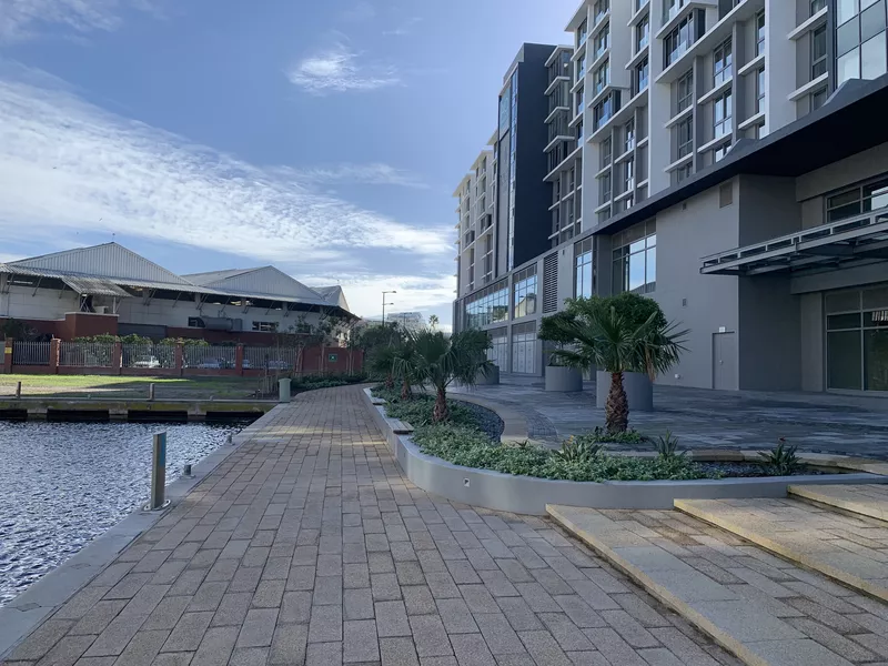 114 m² Property to let in Waterfront, The Yacht Club (photo 2)
