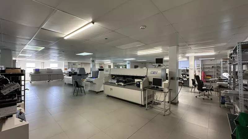 1 729 m² Industrial for sale in Milnerton, 1 Track Crescent (photo 8)