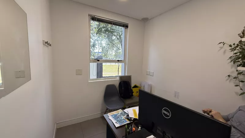 198 m² Office to let in Plumstead, Plum Park-Block A (photo 22)