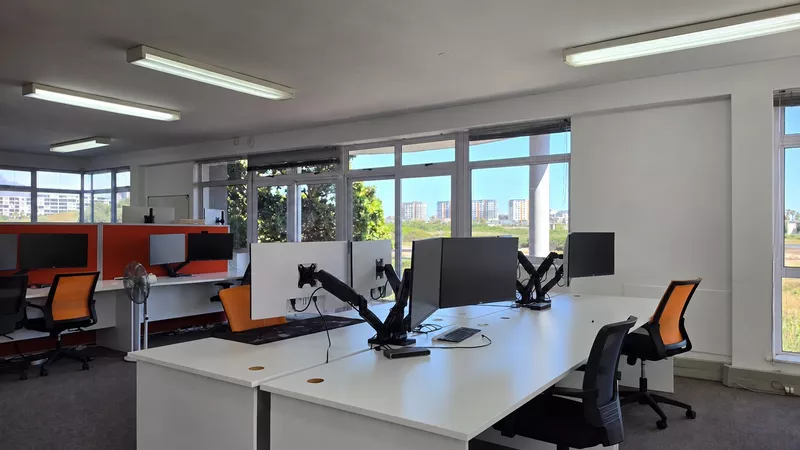 560 m² Office to let in Century Square, Century Square - Block F (photo 27)