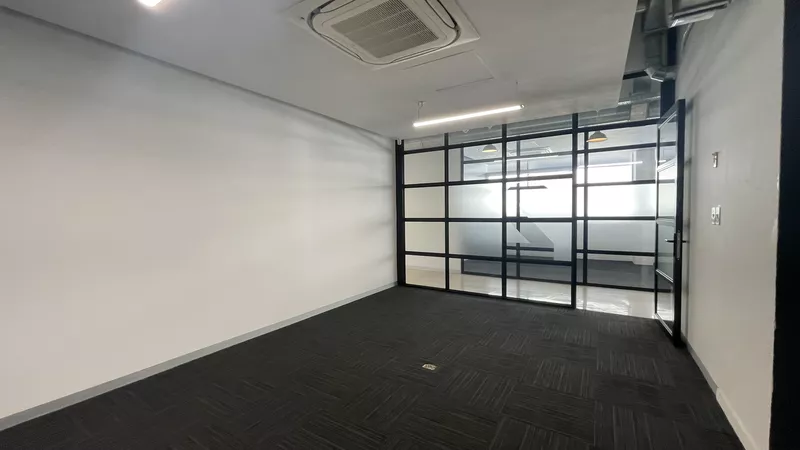 604 m² Office to let in Cape Town City Centre/CBD, 33 Martin Hammerschlag (photo 22)
