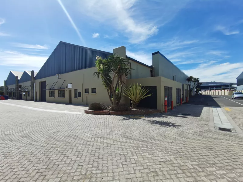 1 054 m² Industrial to let in Milnerton, The Studios (photo 1)