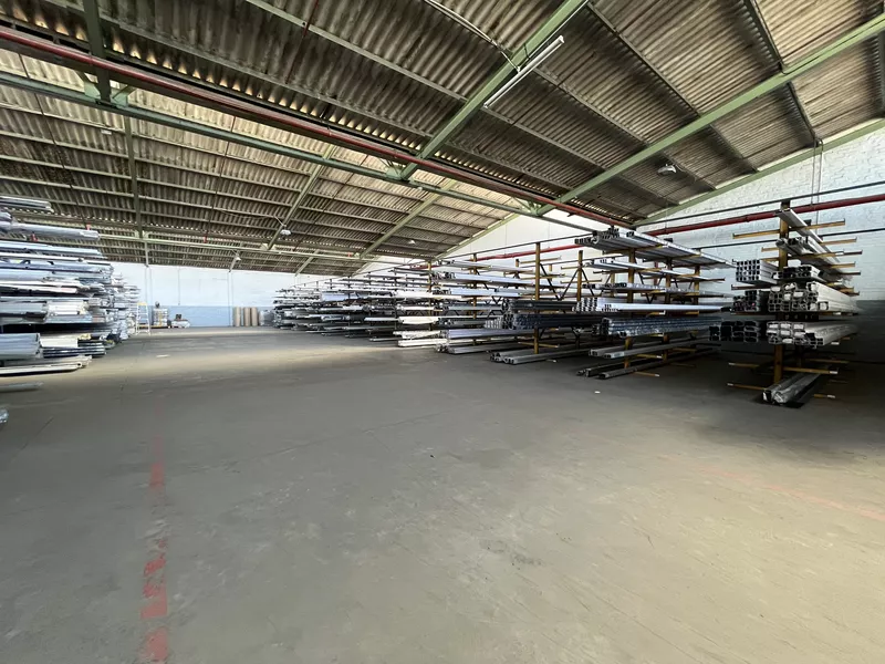 4 621 m² Industrial to let in Parow, 42 Industria Ring Road (photo 8)