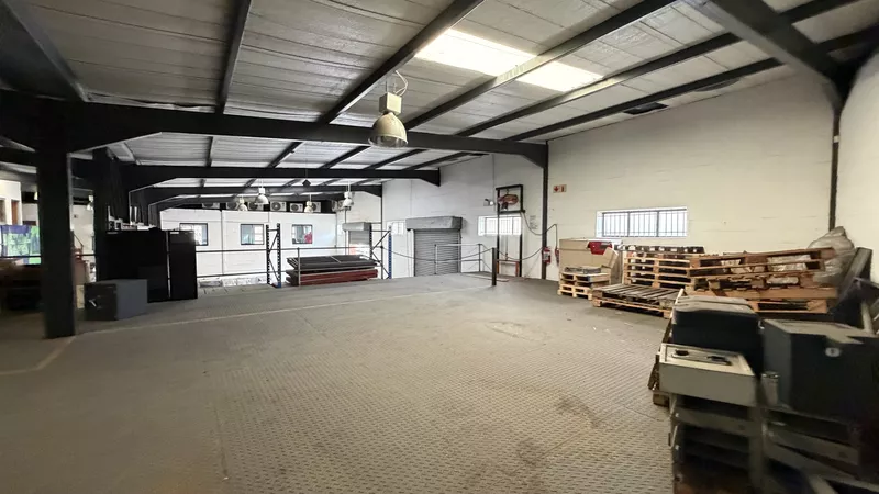 1 067 m² Industrial to let in Brackenfell, 9 Teejay Street (photo 17)