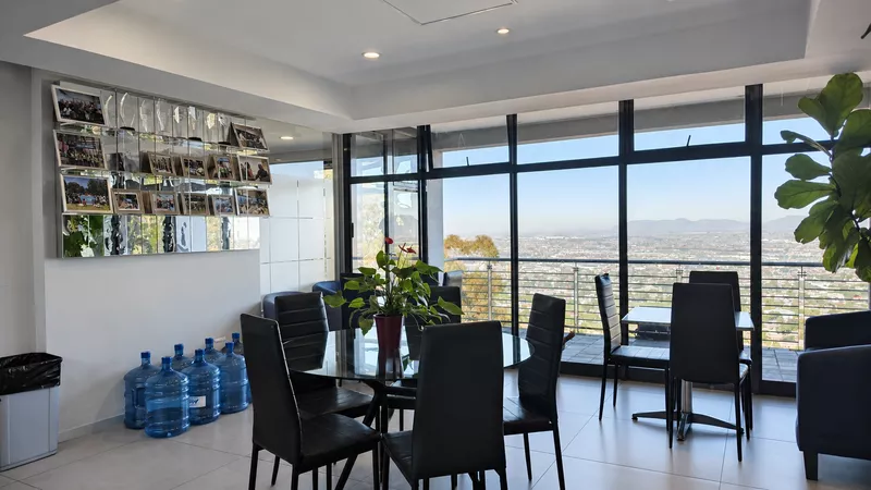836 m² Office to let in Tygerberg Office Park, Tygerberg Office Park - Plattekloof House (photo 26)