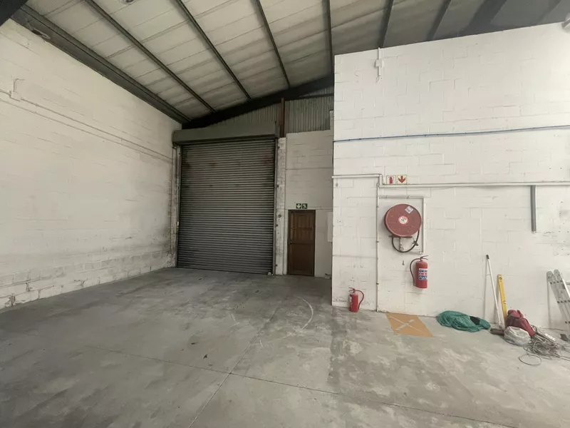 1 315 m² Industrial to let in Athlone, 8A Induland (photo 8)
