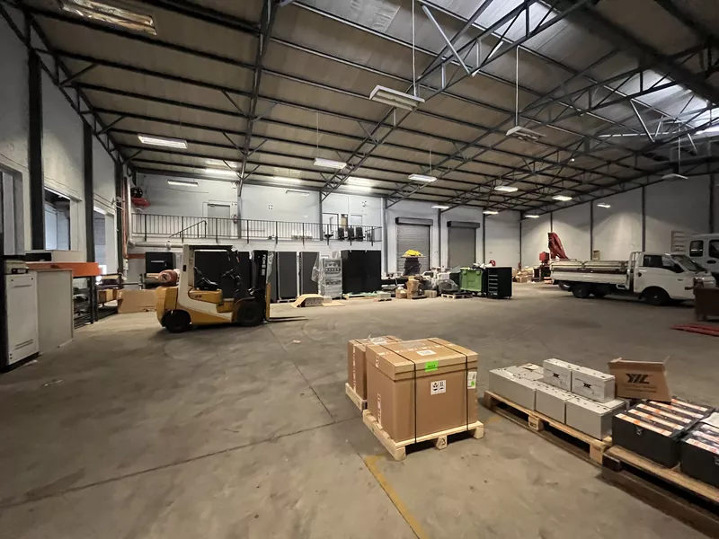 1 890 m² Industrial to let in Airport Industrial, 33 - 37 Aviation Crescent (photo 11)