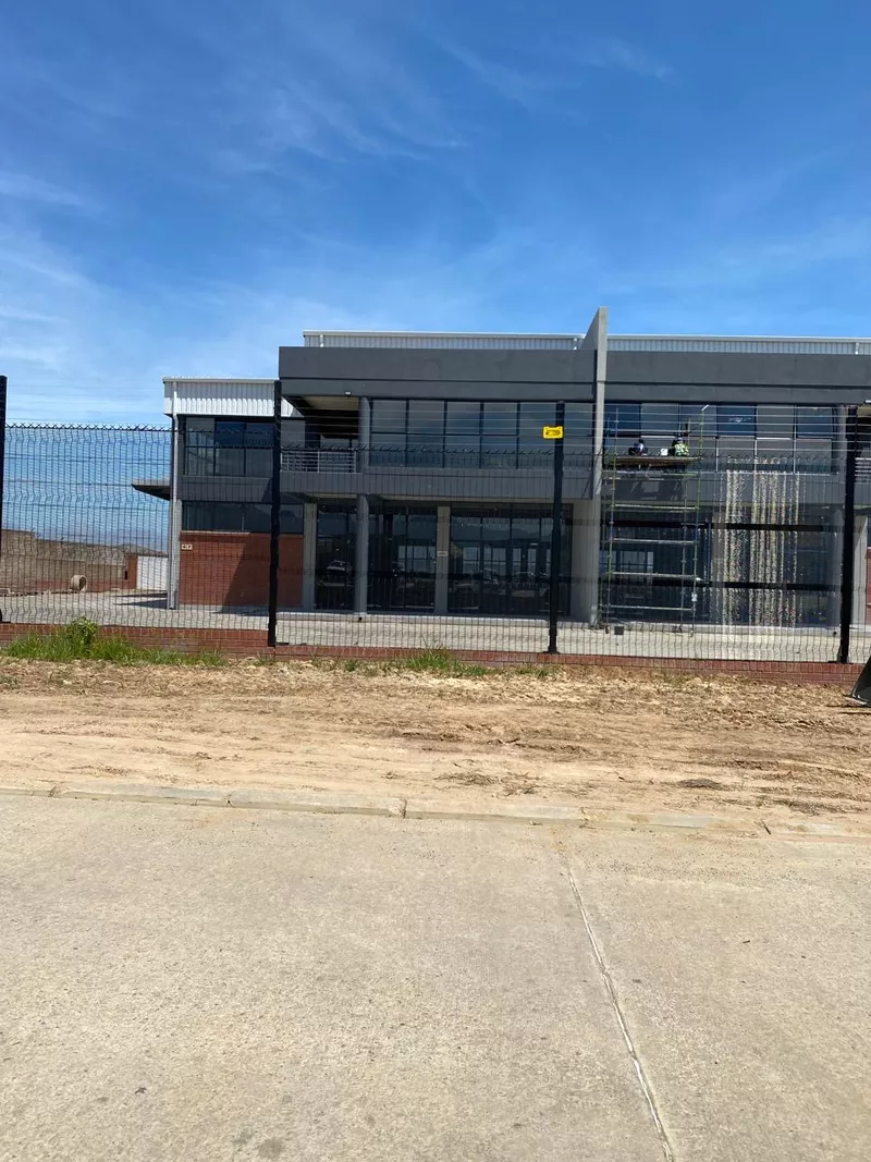 871 m² Industrial to let in George, South Africa, 50 Pioneer Street, George (photo 4)