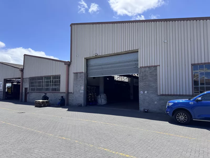 2 200 m² Industrial to let in Blackheath, Neulux Logistics (photo 22)