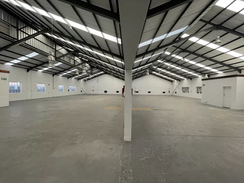 1 098 m² Industrial to let in Beaconvale, 95 Rissik Str (photo 3)
