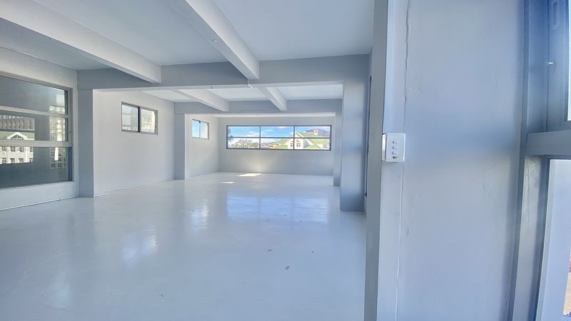 800 m² Office to let in Cape Town, 60 Roeland Street (photo 4)